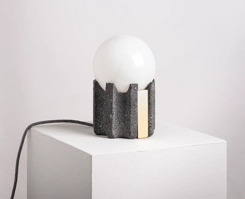 Kariatys Lamp