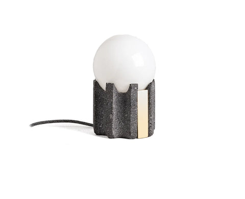 Kariatys Lamp