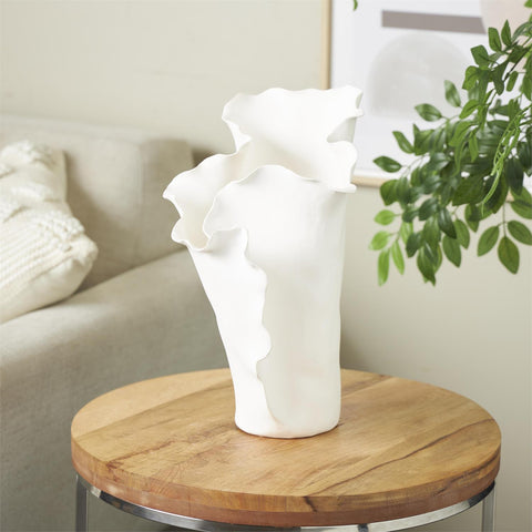 BLOOMING FLOWER VASE