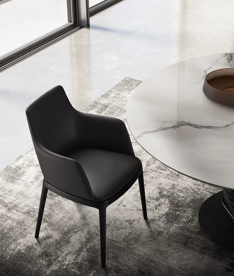 Max Chair